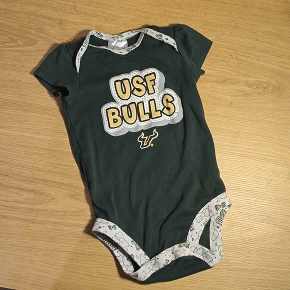 Rivalry Threads USF Bulls Onesie 6-9M - Picture 1 of 2